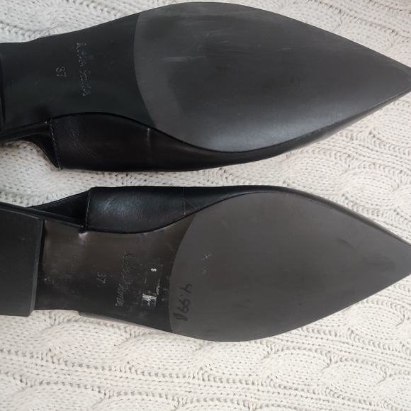 Elegant Black Slingback FlatsPointed .New Condition - Picture 7 of 11